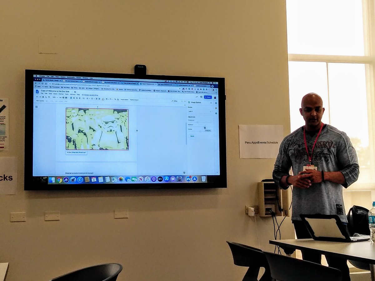 amolivares's tweet photo. Learning tips and tricks with Google Docs and the stormtroopers #GooglePD #GooglePDLATAM https://t.co/6iOn2Jg0vV