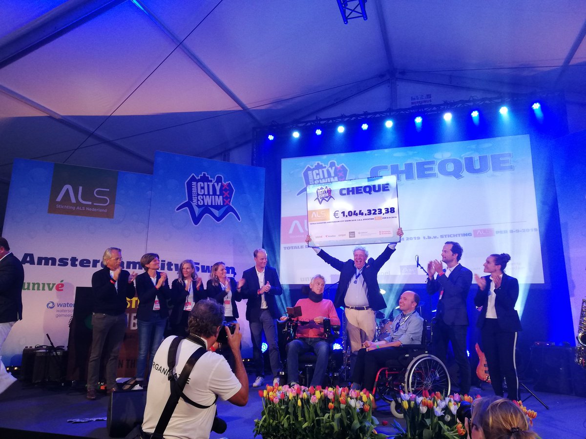 Wauw, een cheque van €1.044.323,38 voor <a href="/ALSnederland/">ALS Nederland</a>

Doneren kan t/m 30 september via amsterdamcityswim.nl #ACS2019
