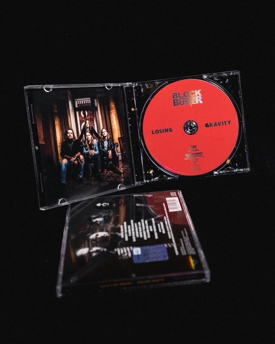 BlockBusterFIN's tweet photo. 5 DAYS until Losing Gravity 🔥 Order the album or check out the signed bundles here: https://t.co/fzOCCpmPQP https://t.co/fpPGVF3T1e