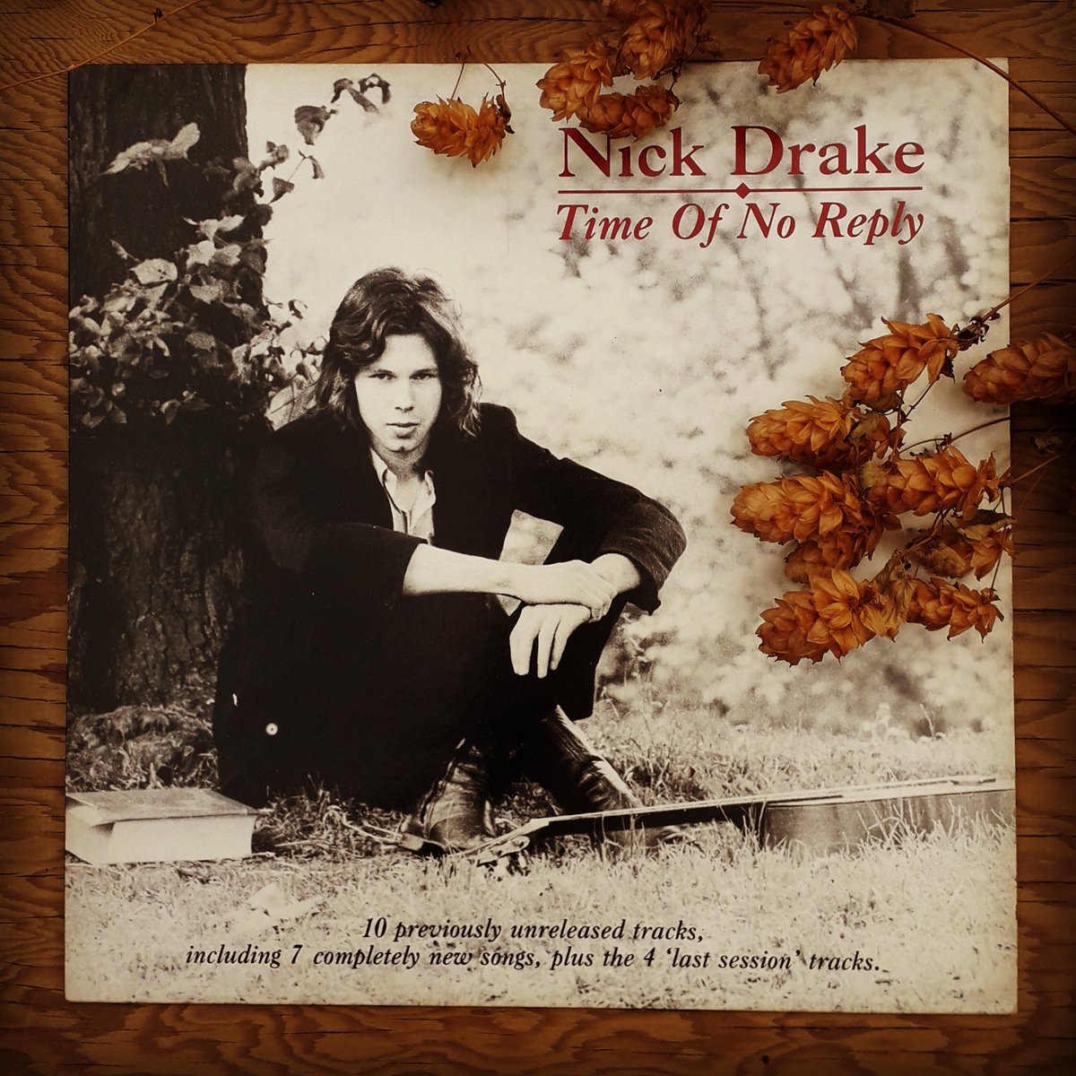 Mellow Sunday afternoon vinyl. Nick Drake - Time of no reply. So little material, but I never tire of his soul soothing genius. #nickdrake #rarevinyl #timeofnoreply #acousticguitar