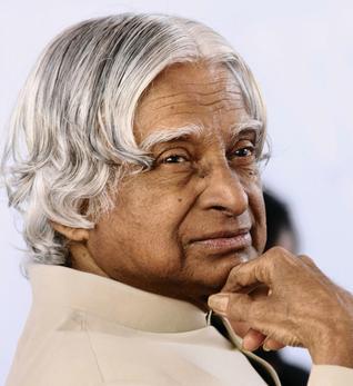 pratik_s91's tweet photo. “All Birds find shelter during rain. But Eagle avoids rain by flying above clouds.”
-A.P.J.Abdul Kalam
#IsroPerGarvHai #ISROPrideofIndia https://t.co/9kOFOeQVps