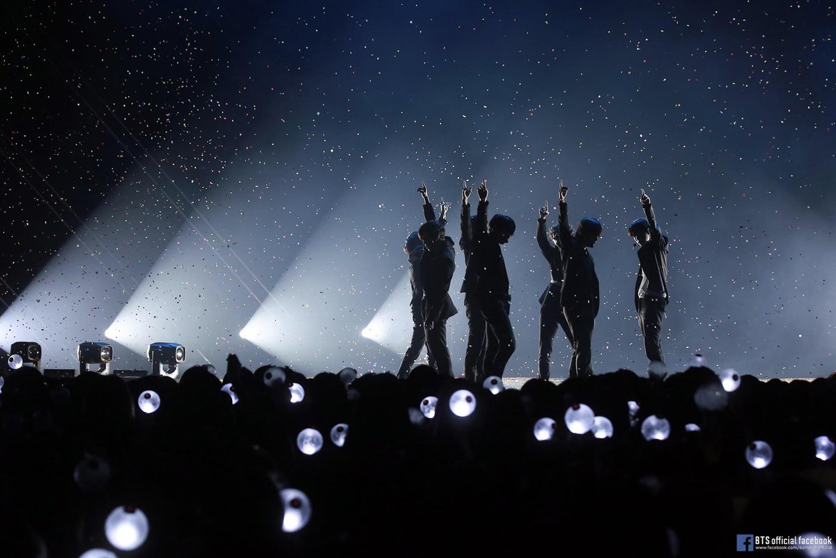 btsanalytics's tweet photo. RT to vote @BTS_twt's #LoveYourselfSpeakYourself for #TheConcertTour at #PCAs! https://t.co/sFV0FmTdEp