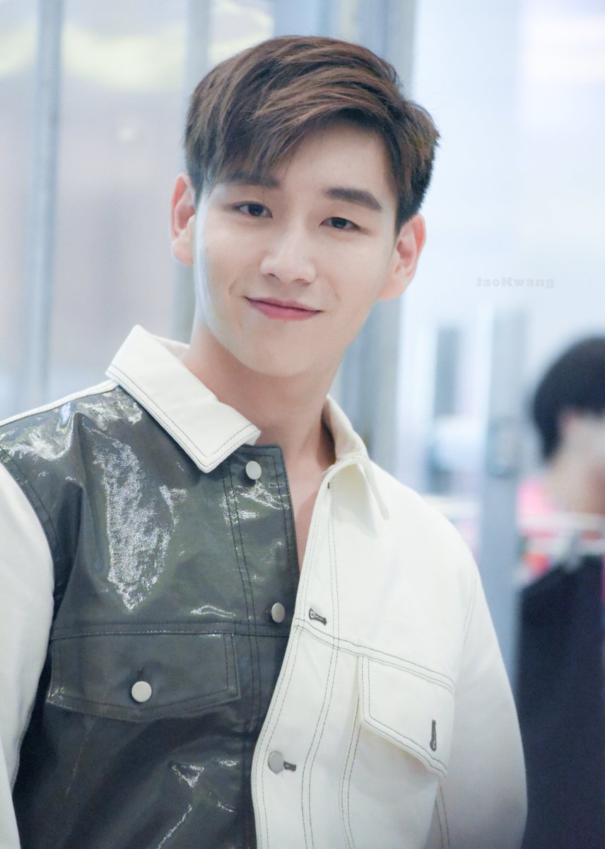kwang_pongpang's tweet photo. ทุกครั้งที่คิดว่าโชคร้ายและรู้สึกเฟล
มีอยู่คนหนึ่งเสมอที่ทำให้เรารู้สึกว่า
เขาคือหนึ่งในความโชคดีของชีวิต
..เธอรู้ใช่ไหมว่าเขาคนนั้นที่เราพูดถึง
คือเธอ @gung_kunpong 
#กังเป็นหมี #gungkunpong 
#ConversationThailand https://t.co/kauBEc8L8L