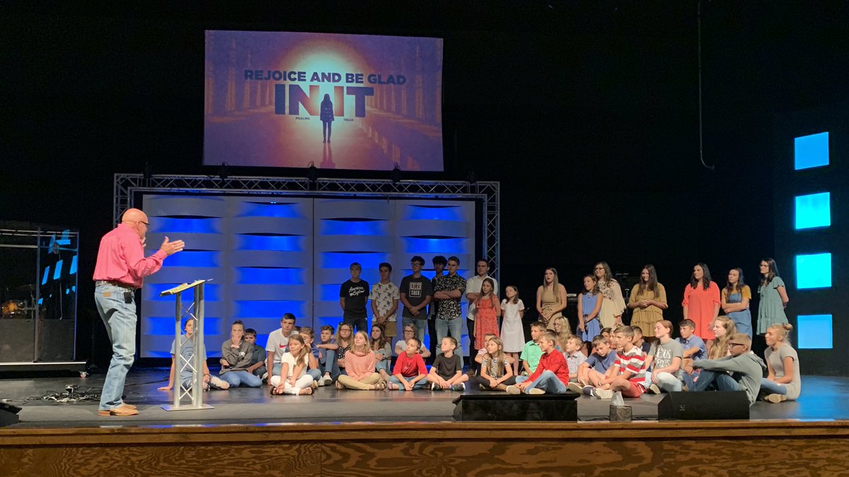 CMC_HS's tweet photo. Lead Pastor Tim Brooks challenging the young people of CM Church to choose to live happy instead of falling into the trap of being victimized by life. This is the day the Lord has made, I will rejoice and be glad in it. https://t.co/psczctR6Bk