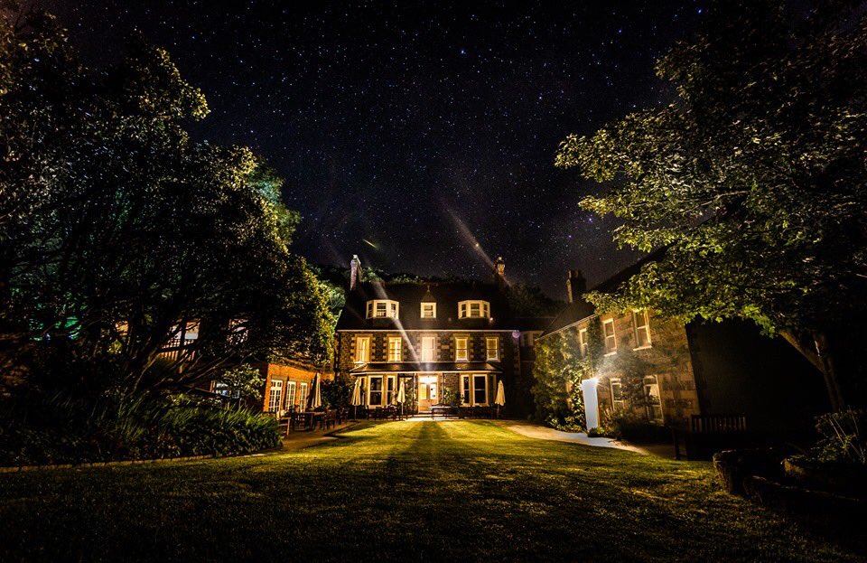 SarkHotel's tweet image. 👏🏼 Bravo to everyone involved in making @OperaSark such a success. World class performances at uniquely intimate venues across @Sark_Island combined with first class local hospitality. 🎼🎭
#SarkIsland #loveSark #worldapart