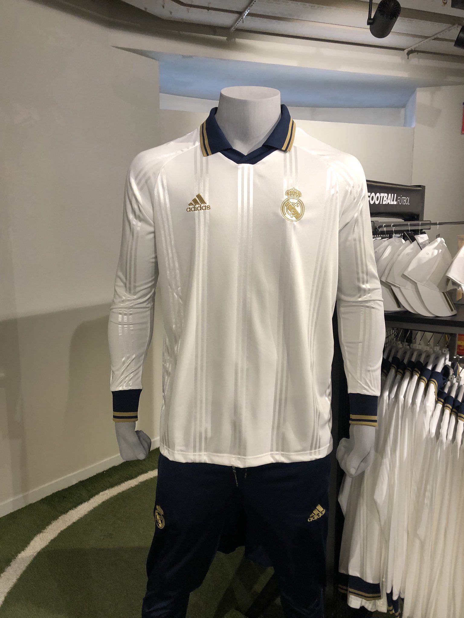 ssfm1902🏆 on Twitter: "Adidas Madrid 19-20 Retro Jersey https://t.co/CQQk16jRkI" / Twitter