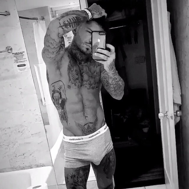 gregorytonight's tweet image. Pit &amp;amp; Peen 🤤 #SeanPratt