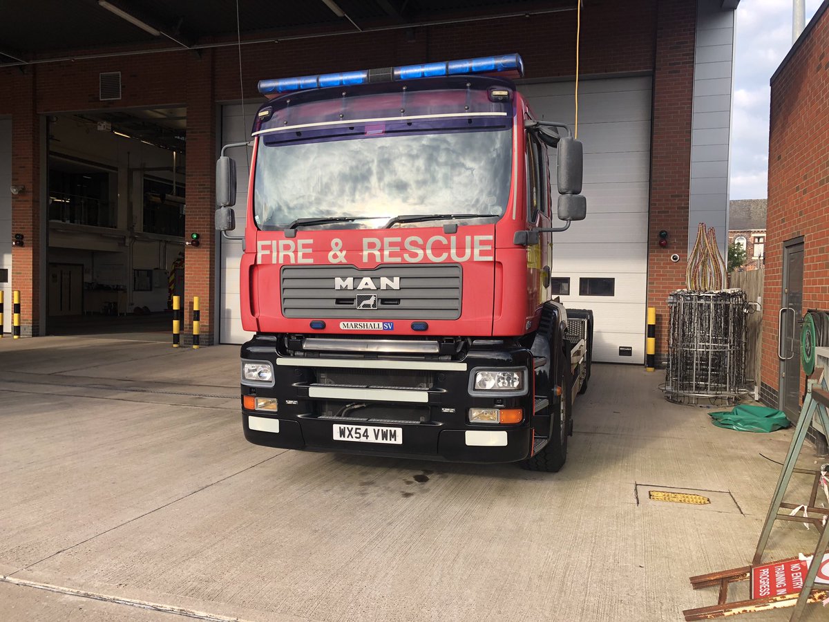 StaffordshireRP's tweet photo. Another great pleasure! Thanks to @StaffsFire for allowing us to visit the Hanley station! Thanks to the watch manager! And we are now off to longton! https://t.co/uZuyaJ06pm