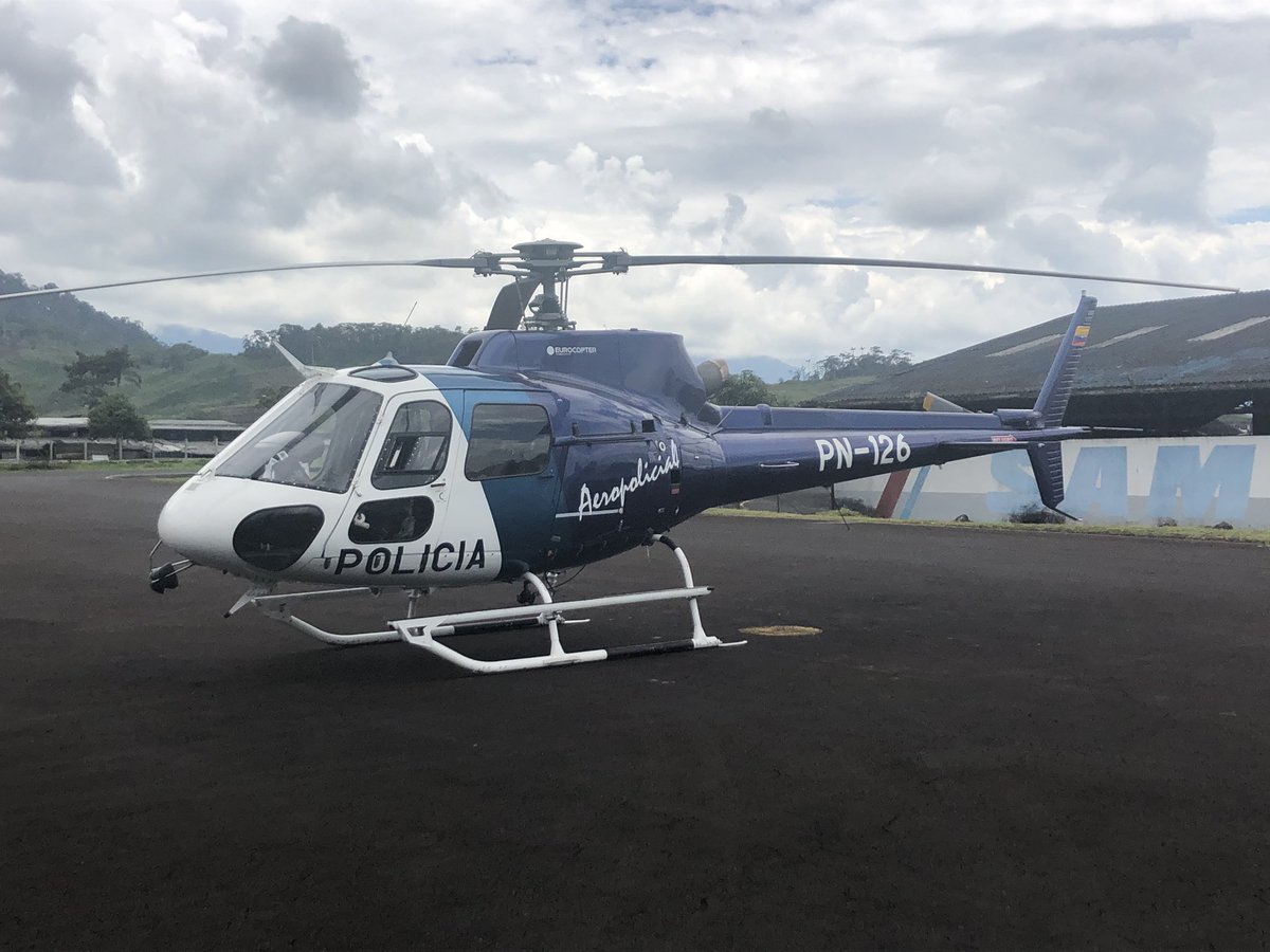 IiiRegional's tweet photo. #RSCAMAZONAS Listos para la operación cuando así se requiera. Aeropolicial base Sell en cooperación con #RSCAmazonas #SAR para cualquier contingencia y/o incidente-accidente en la region Amazonica @DGAC_Ecuador @ObrasPublicasEc @Tame_EP @Juanarcos4 @ECOVITAGROUP @FuerzaAereaEc https://t.co/jONgwPIA4H