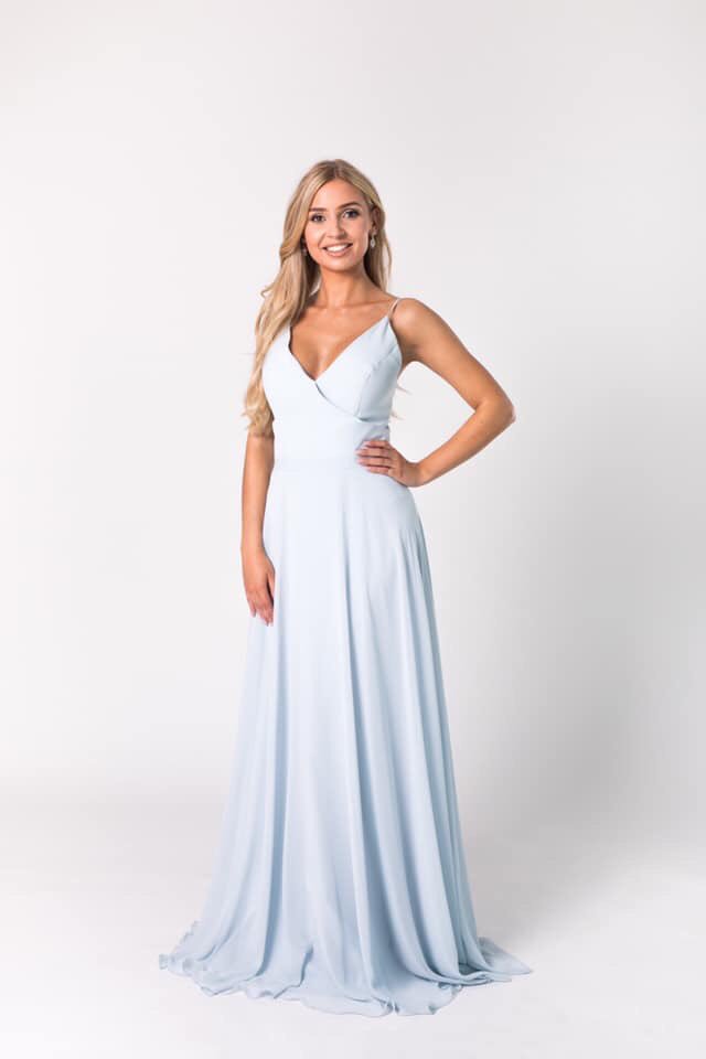 Our #400 staff showcasing the new season of bridesmaids dresses for The Dainty Doll, Lisburn Road. 👌🏽