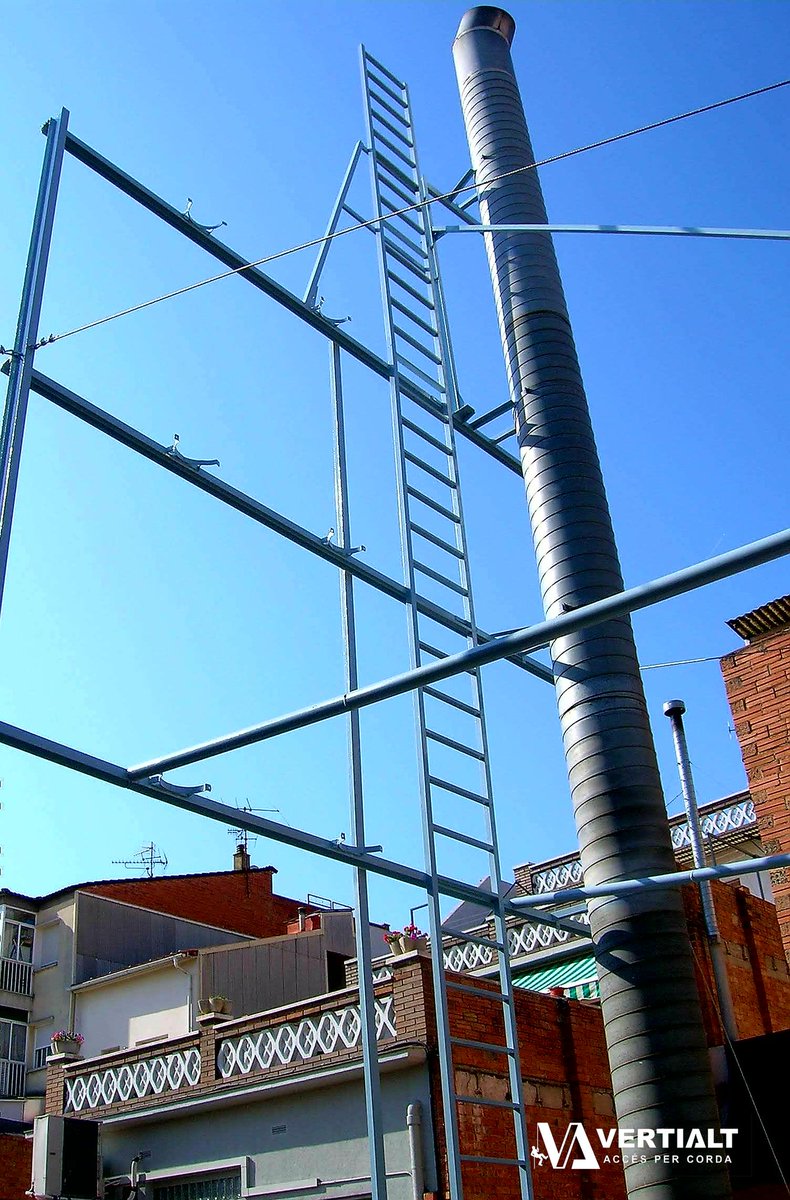 VERTIALT's tweet photo. #estructura #estructurametálica #mantenimiento #protección #tratamiento #antioxidante #imprimación #esmalte #pintura #recubrimiento #vertialt #trabajosverticales #treballsverticals #trabajosenaltura #accéspercorda #accesoporcuerda  #treballsenalçada #ropeaccess #rehabilitación https://t.co/kEh6pWKWcg