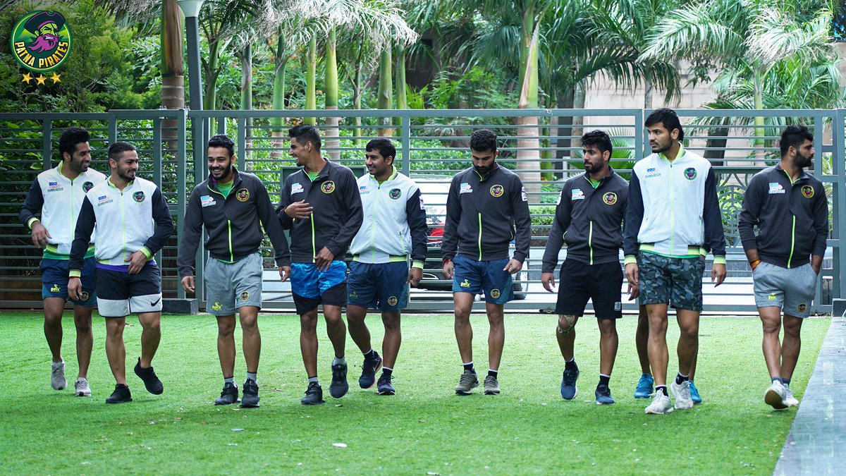 Ab jo bhi ho shola banke pathhar hai pighlaana...ab jo bhi ho badal banke parbat par hai chhaana... #PirateHamla