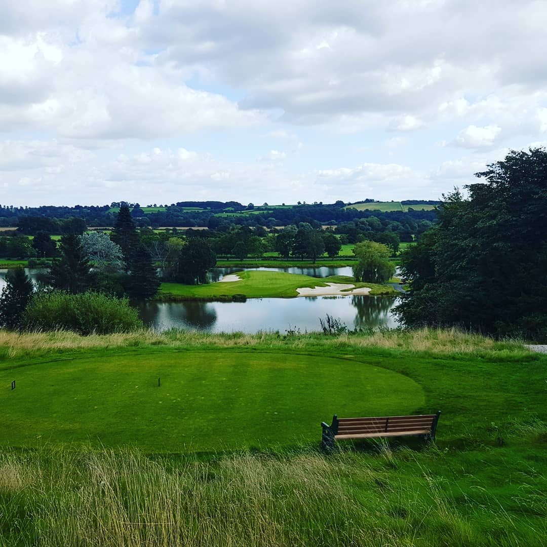 MattyAdams2's tweet photo. @VinnieJones65 you need have a go at this course vinnie! JCB golf and country club 17th! What a hole! We made par 😃 https://t.co/BG0hRIemRD