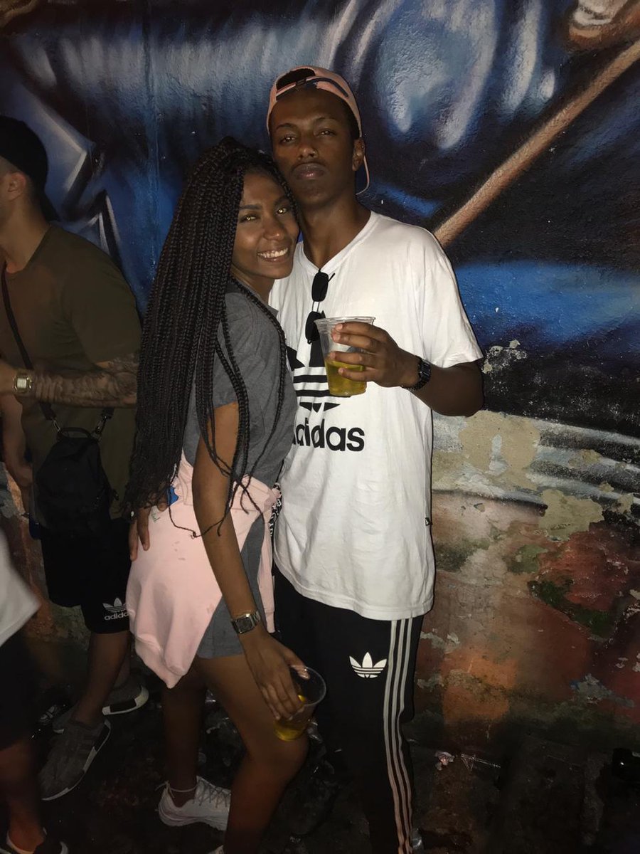 madaju99's tweet photo. 1 mês que eu disse sim pra minha felicidade,1 mês que Deus me deu a honra de te chamar de namorado,1 mês que eu não tenho mais planos sozinha,meu alicerce,meu parceiro,de rolê e da vida,obrigada por tudo,te amo mil milhões ❤️ https://t.co/qP7xgUWbqD