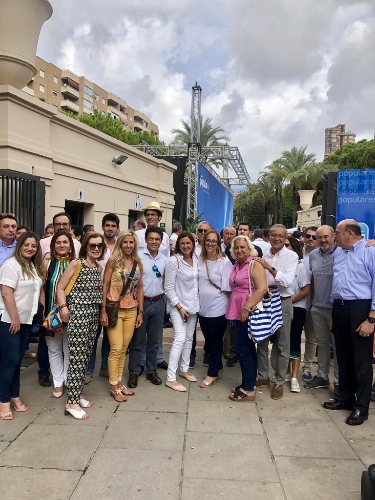 martatorrado's tweet photo. En Benidorm en el inicio del curso político @populares #ComienzaElPartido con amig@s y compañer@s y mucha #IlusiónxVLC 💙@TeoGarciaEgea @mjosecatala @popularesVLC https://t.co/VM18ISMEDO