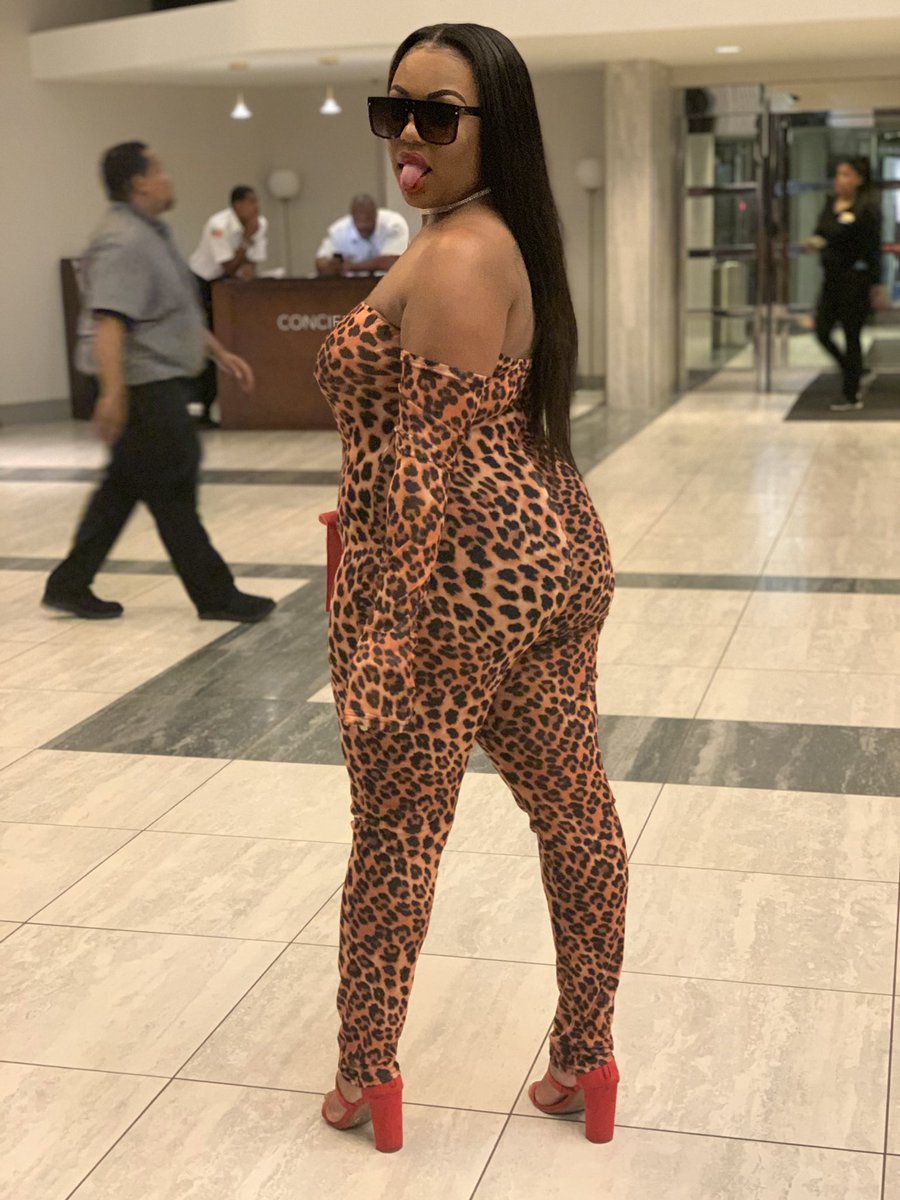 SamitraBriana's tweet photo. Pop Out &amp; Pop Shxt 💋🐆 https://t.co/UISuuqa449