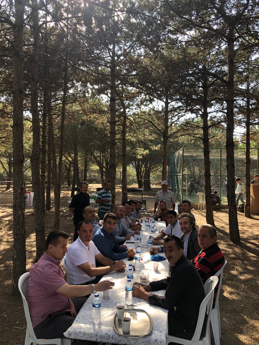 KabarikBirol's tweet photo. Sultangazi Zonguldak/ Gökçebeyliler Derneği Sultangazi Kent Ormanında piknik proğramına Katılım sağladık.
Ak Parti Sultangazi İlçe Başkanı Sayın Süleyman YİĞİTOĞLU ve Yönetimine çok teşekkür ederiz
#GÖKÇEBEYDERNEĞİ
#ZONDEF
#ZONSİAD
#KARAKDER
#ZEKPLAT https://t.co/9UpV3T5F0t