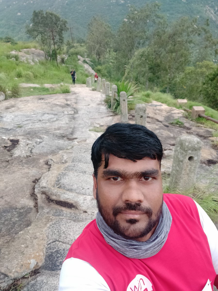 vijaymn10's tweet photo. The Bull run 2019
16k run A very challenging mountain trail route with big elevation which tested our endurance while climbing the steps and down hill trail
@adeccoin 
@Win4Youth https://t.co/XvJTPtcWvc