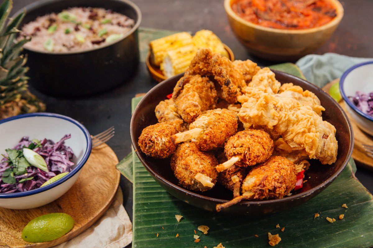 THIS WEEK!
It's #Vegan Soul Food w <a href="/Marliskitchen/">Marli's Kitchen</a> &amp; a very special menu @CravingCoffeeUK!
📆 12-14 September
🌞Happy Hours 5-7pm
🕔 Food 6-10pm /  Bar 5-11pm
📧 Book via tottenhamsocial@gmail.com
🚶🏼Walk ins welcome!
facebook.com/events/5260003…
<a href="/LondonPopups/">LondonPopups</a>