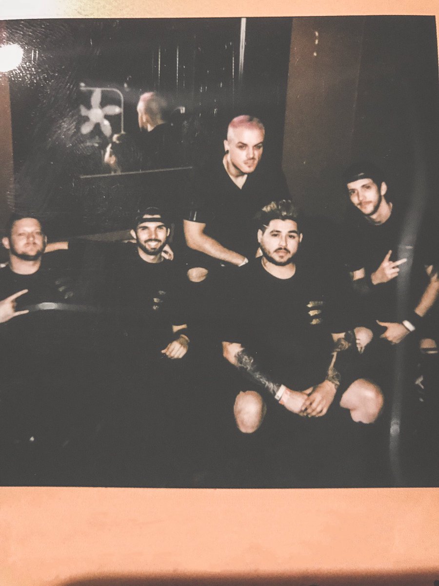 Note to Self tweet media