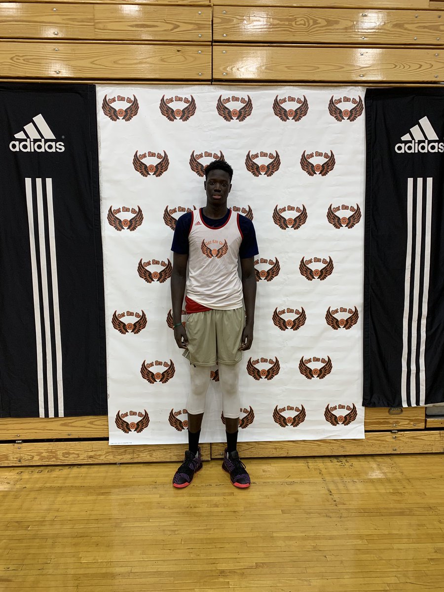 _GetEmUp_'s tweet photo. @falloud1 Went for 50 in his debut at The Hoop a Summit!!!! Pouring in 30+ second half points! #GetEmUp #TR3 #TheHoopSummit https://t.co/zuoWtuPR9h