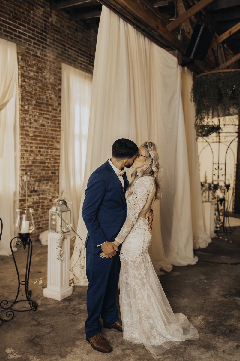 linds_bake's tweet photo. MR AND MRS BAKER!!!!!!!!!!!! #MakeHerABaker https://t.co/BV28e0xVjl