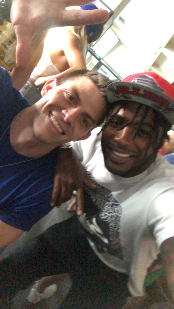Wit one of the coolest bulls fans @BrandanMeister nice meeting my  guy #StayWavy🌊 #BillsMafia