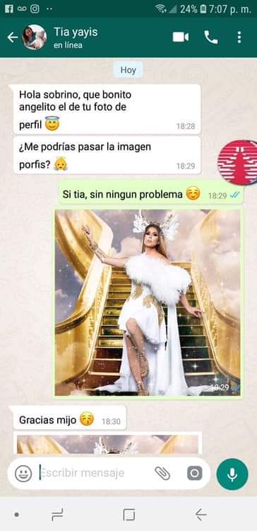 pakosaladote's tweet photo. ¿Ya fueron a misa?
Recuerden que la espiritualidad y la jotería no están peleadas, vean nomás a la Tía Yayis que hasta hizo de @TrinityTheTuck una bonita imagen celestial con muy precioso mensaje.
#TrinityTaylor
#DragRace https://t.co/yV9n2tQ4KA