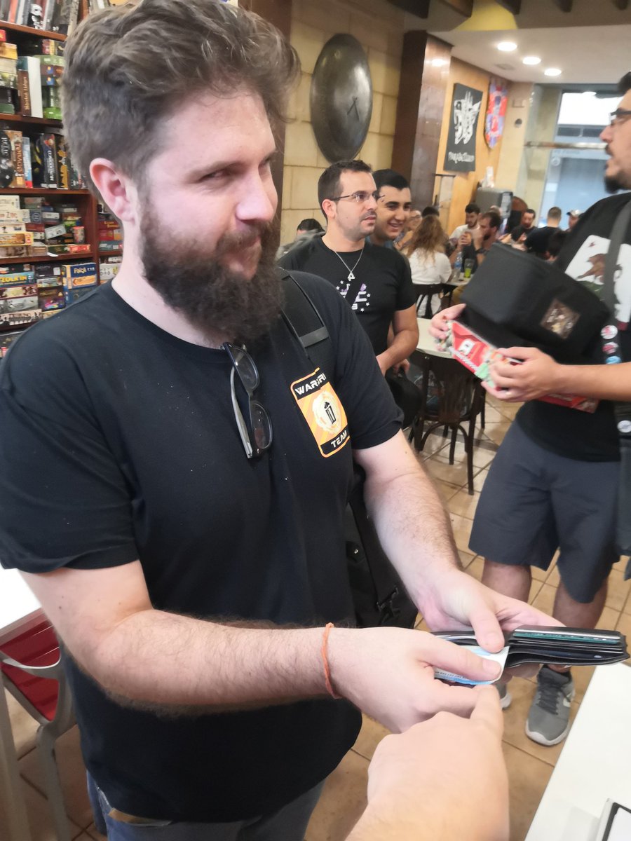 Se descubre el pastel! La victoria en el torneo de hoy de <a href="/Mikiwarcor/">Miki</a> manager de los Bakunin Sputniks debería ser investigada! Se le ha visto salir de los despachos con actitud sospechosa. Su emparejamiento en la final con el último clasificado ha sido la gota que colma el vaso!