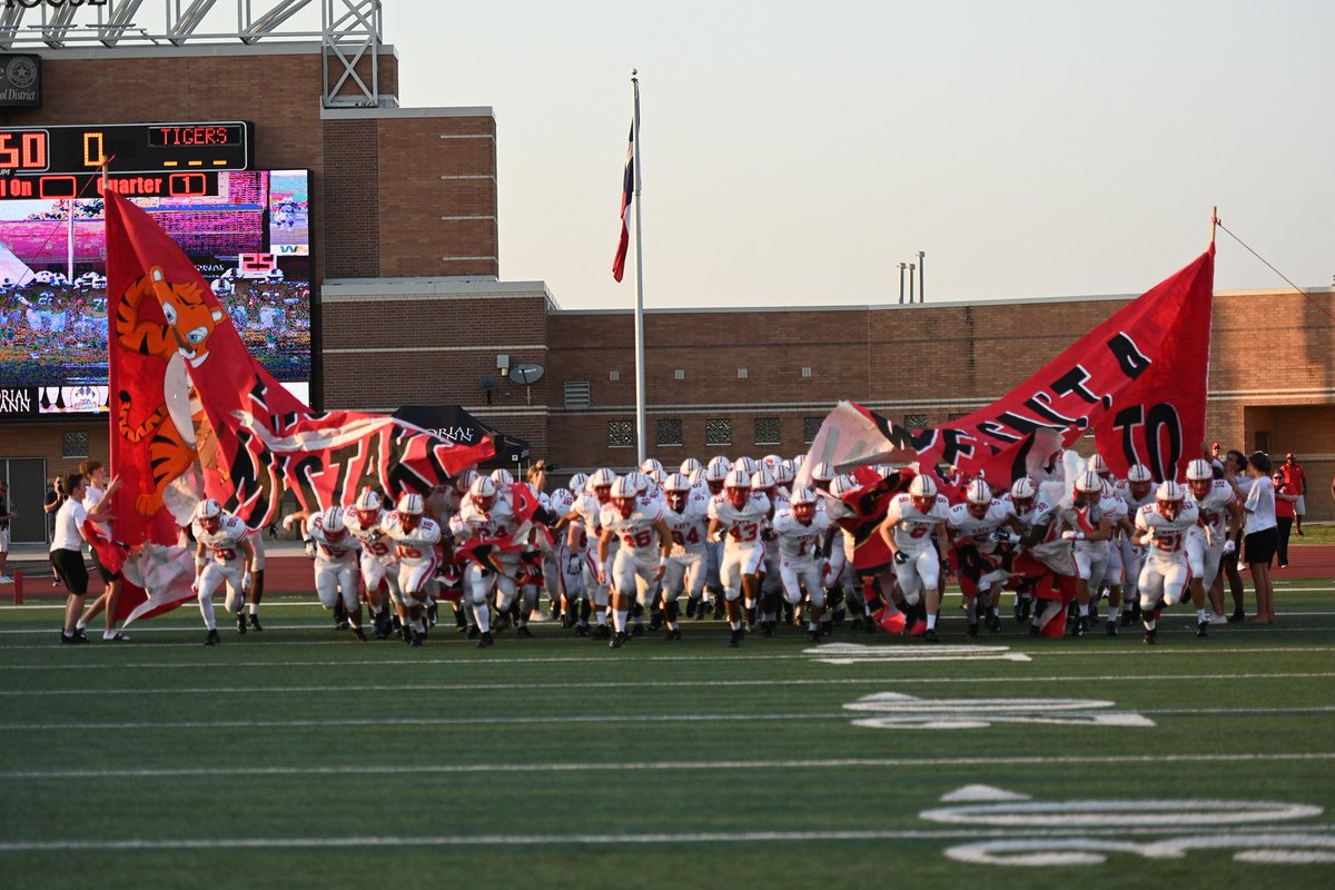 Katyfootball's tweet photo. Week 2
#REDemption2019
#Primedfor9
#K8TY https://t.co/vNMIPTG4TD