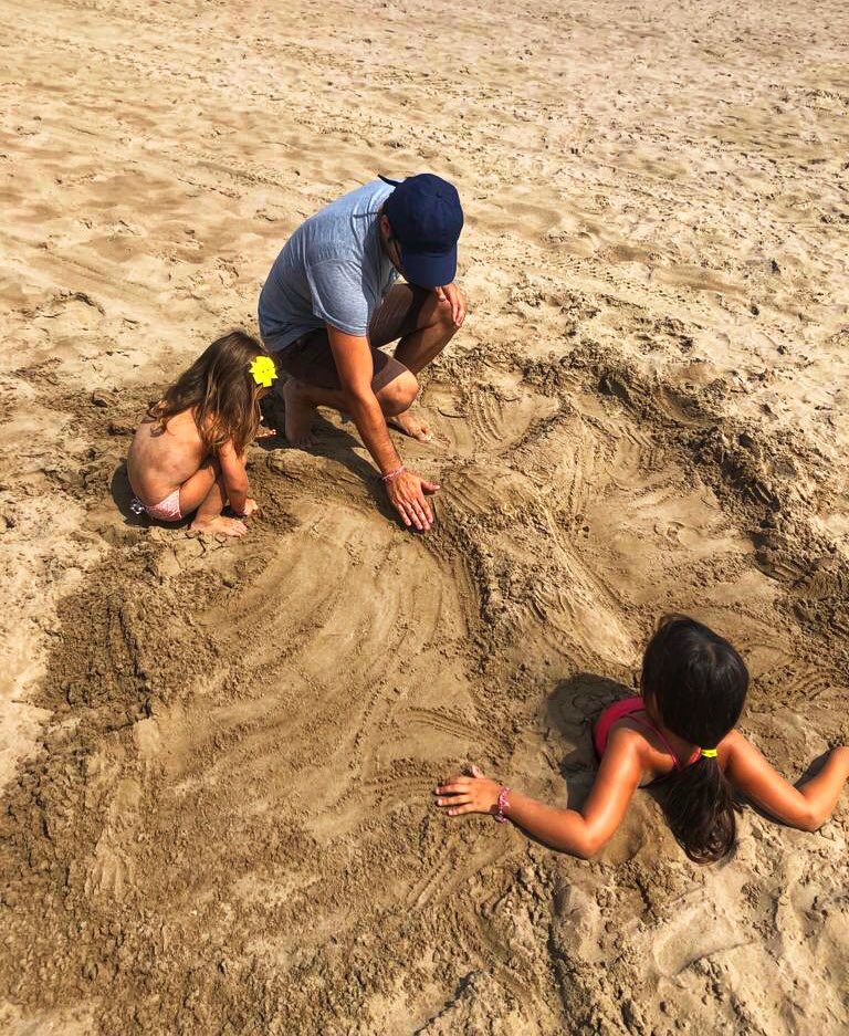 SagredoMarco's tweet image. No hay nada como despedir el verano convirtiéndose en #sirenas, y si el día lo pasas con los #primis, ya ni te cuento ☺️

#ByeByeSummer #HelloSchool 😎 📚