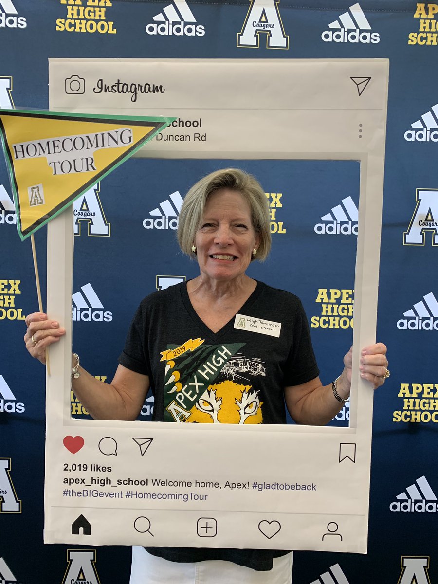 Former staff stop by the library @ApexHighSchool for the #TheBigEvent #TheHomecomingEvent2019