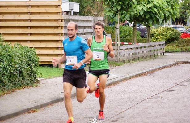 De volle winst,het parkoersrecord en een PR voor <a href="/GrunnAtletiek/">Groningen Atletiek</a> Arjan Marchand in de Proostmeerloop (Wagenborgen, 10 km) in een tijd van 31;25 voor Paul Geertsma (32;23) en Rob Vijver (34;48).   Een mooie generale voor de Run van Winschoten over een week.