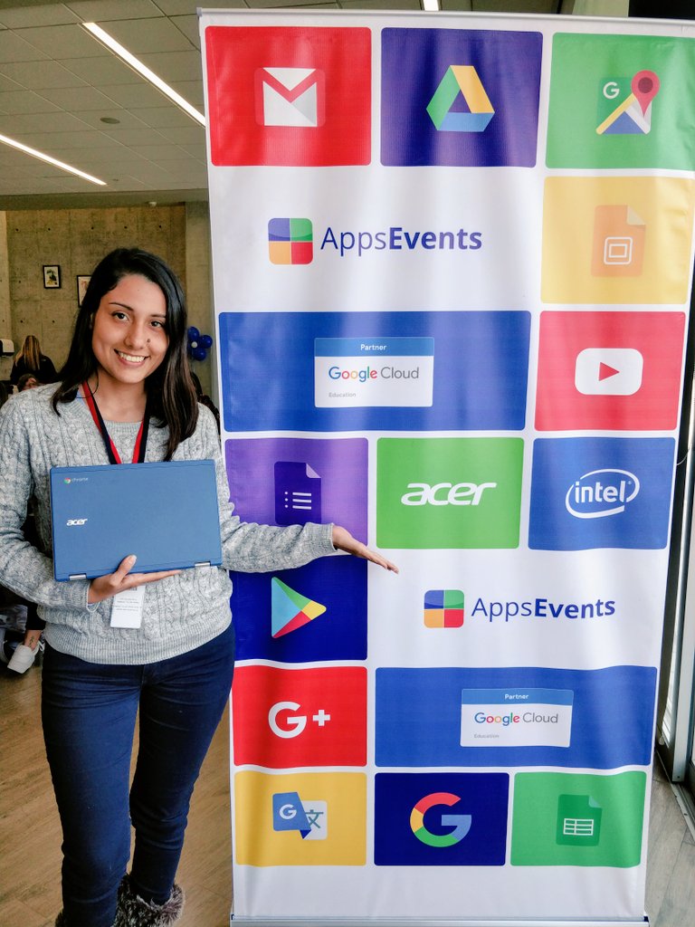 dale_rickardo's tweet photo. Big shout-out to #AcerEducation for sponsoring our event and donating an awesome #Chromebook as the grand prize! #GooglePD #GooglePDLatam @Acer_Education @AppsEvents1 https://t.co/Y6NgHTh37C