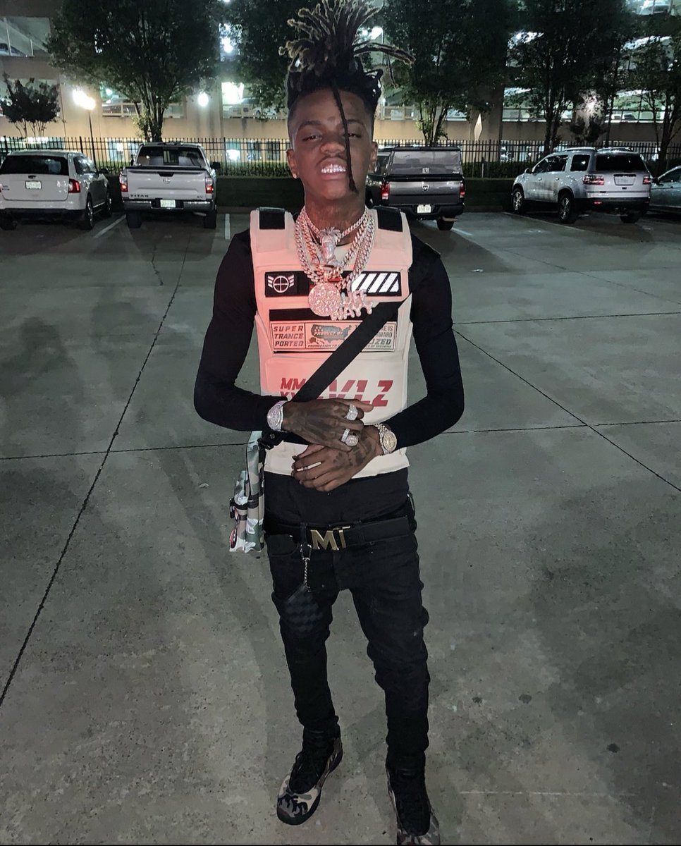 JayDaYoungan's tweet photo. I rather loyalty than love ! Fuck the feelings I need actions 🖤🐐 https://t.co/9T7A3QA8IF