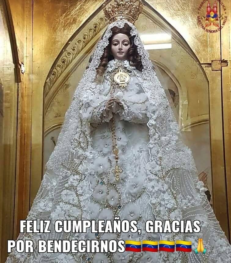 #FelizCumpleañosVallita, vestida por <a href="/Hugoespina/">Hugo Espina</a>