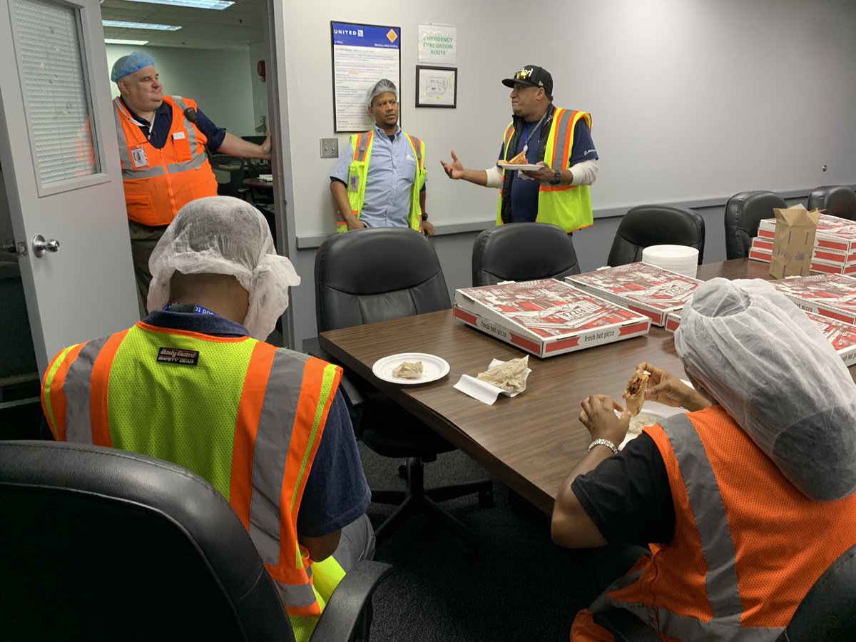 A small token of thanks from our Catering Operations EWR leadership for a tough summer. Pizza and heartfelt thank you’s for our drivers was a small token for all that this team accomplished.