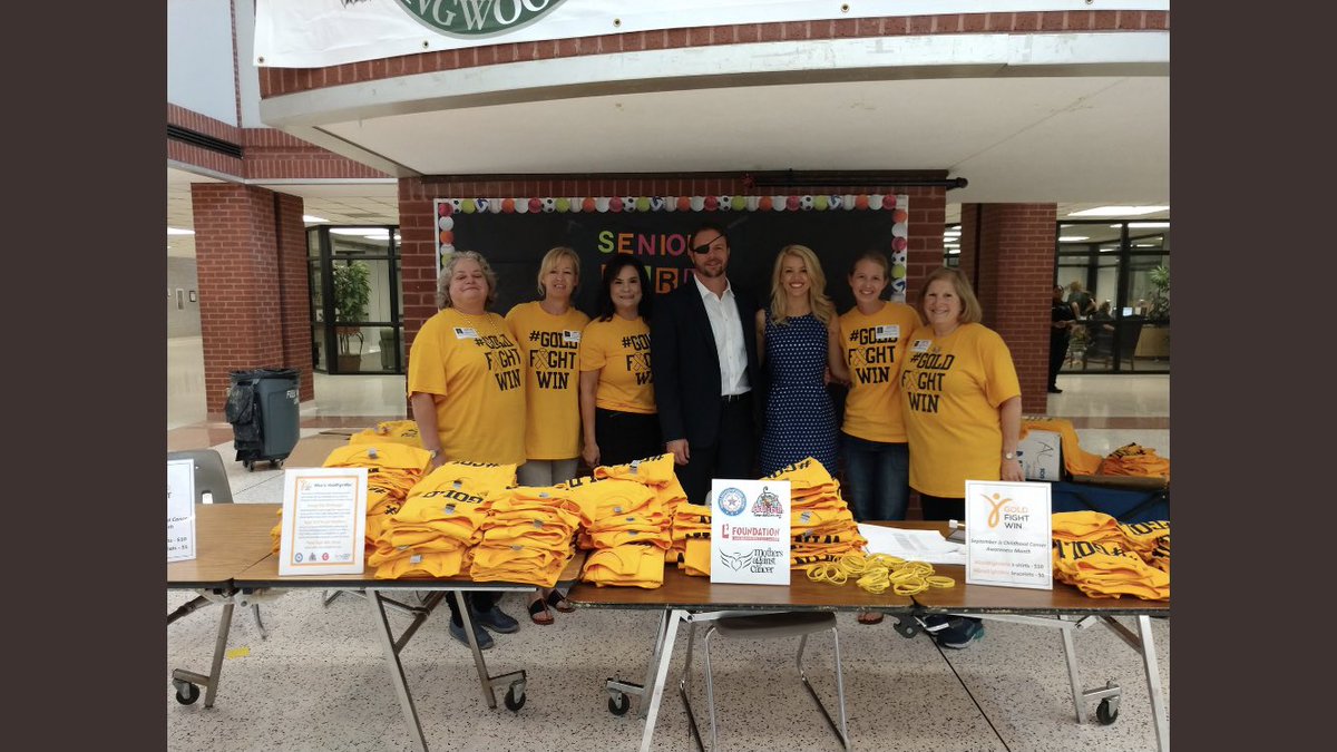 KPHS_HOSA's tweet photo. Thank you @GOLDFIGHTWIN1 for coming out to @HumbleISD_KPHS. KPHS remember to wear your gold shirts on Friday September 13 for our Go Gold Pep Rally!! π #BetterToday #GoldFightWin #GoGoldBeBold https://t.co/EnmPvKqMcP