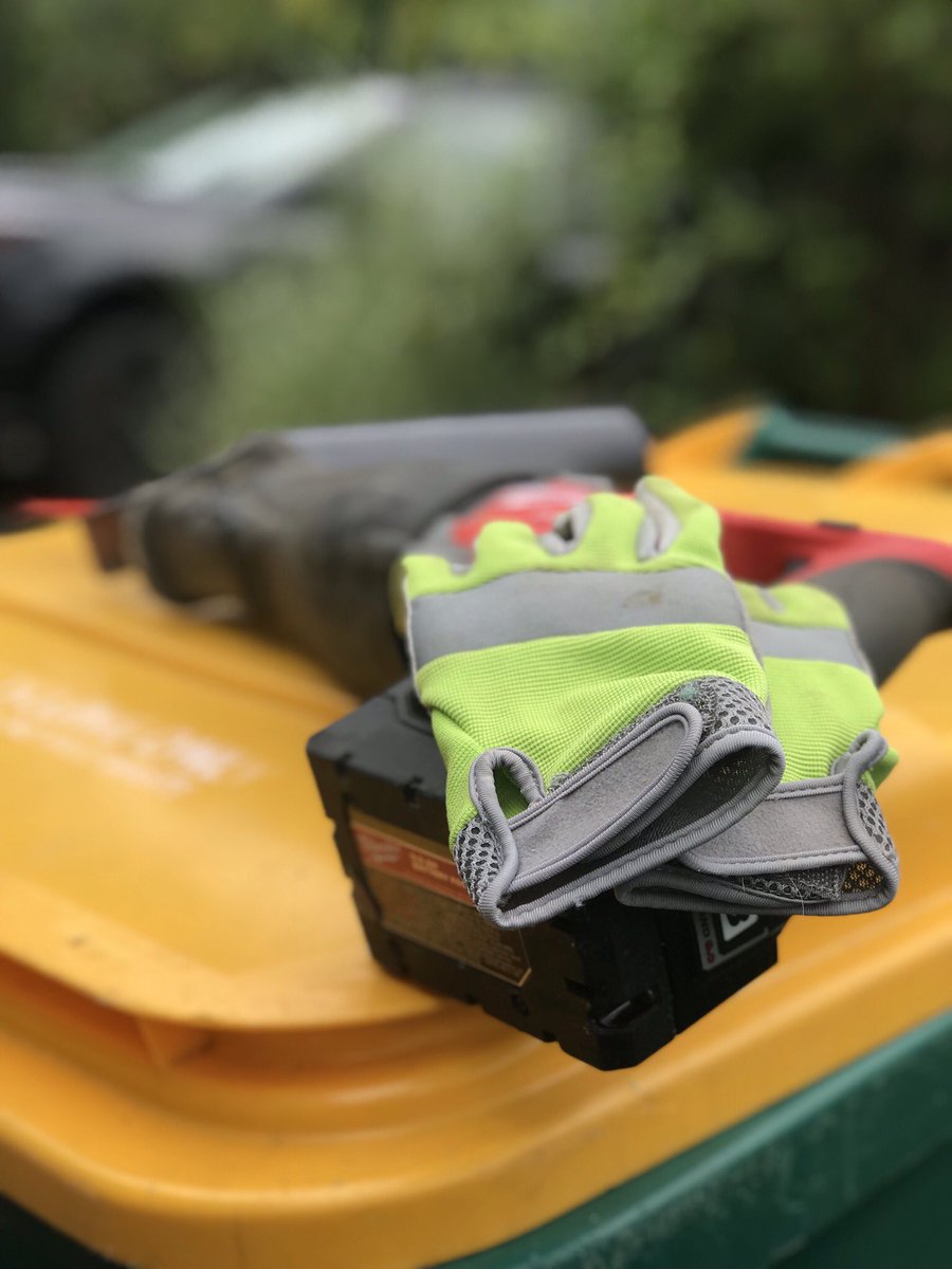 #WhyiWorkSafe My team counts on me to make it in after a fun-filled day off.
<a href="/nyyroro/">Ro Rodriguez</a> <a href="/tmccarthy095/">Tim McCarthy</a> <a href="/WileyLorena/">lorena wiley</a> <a href="/RmmKevin/">KevinRMM</a> <a href="/DorelHD/">DorelBarbos</a> <a href="/KevinLent13/">Kevin Lent</a> <a href="/THD0941/">Flemington Home Depot</a>