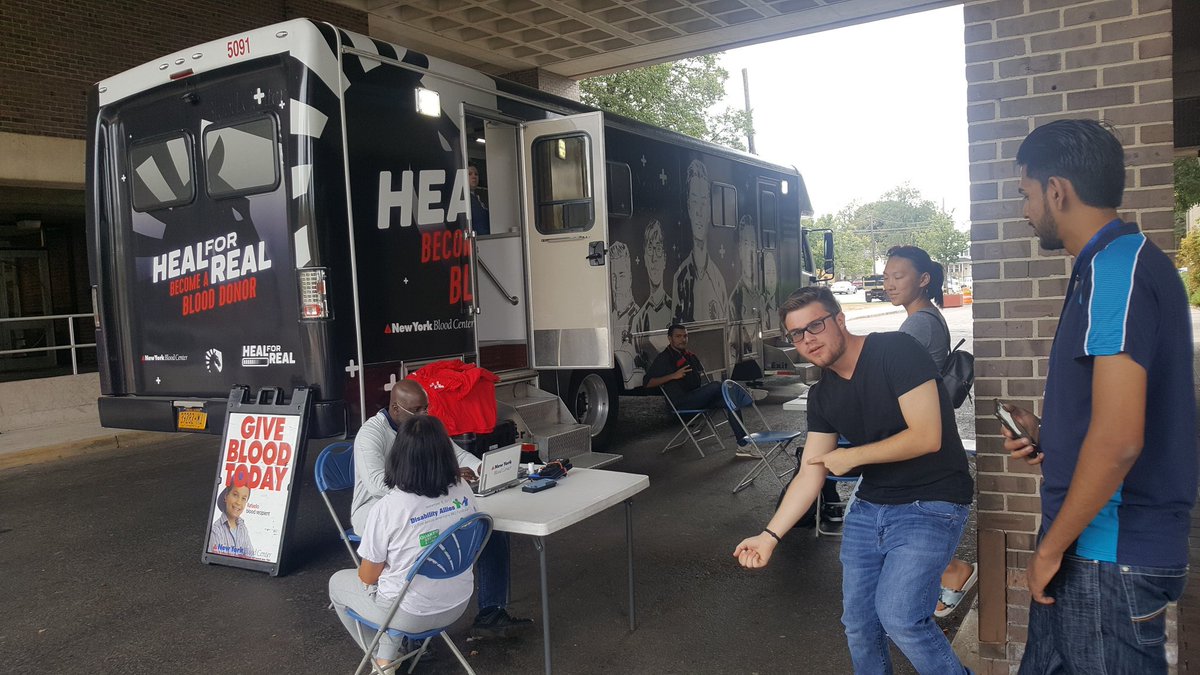 RUEsportsClub's tweet photo. Witness our brave participants at the @newjerseyblood and @TeamLiquid partnered Blood Drive as they wait to donate for those in need!

#FallFriendlies https://t.co/ZeA9ptBKxv