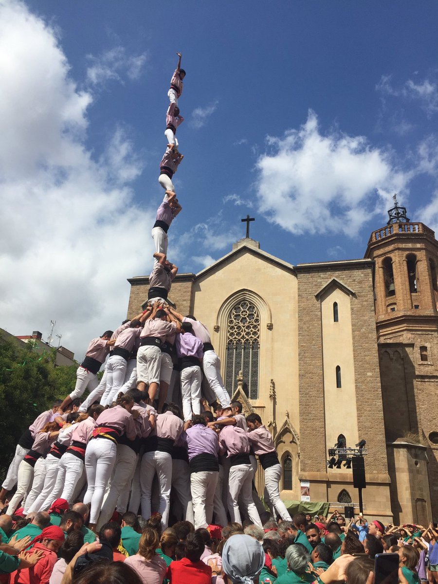 Bon matí de diumenge al poble del costat. Tornem a córrer una cursa a un ritme decent i després dos gammes extres a les espatlles #cursa #minyons #Sabadell