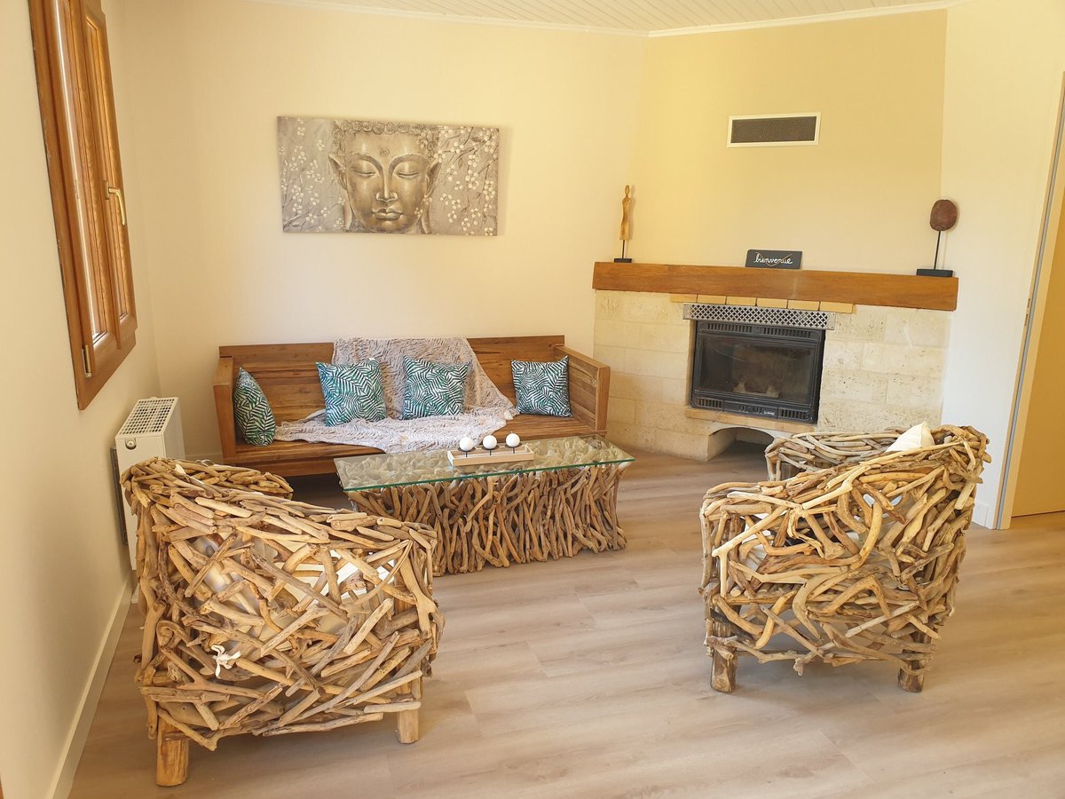 DomaineEcotelia's tweet photo. Ravis de vous faire découvrir « Les 5 Sens By EcÔtelia », notre Espace Bien être : Sauna, Hammam, Solarium, Salle de Massage et Tisanerie vous attendent pour une parenthèse bien-être hors du temps. 
Envie d’un moment détente? @DomaineEcotelia #BienEtre #detente https://t.co/3wIAgTtu2F