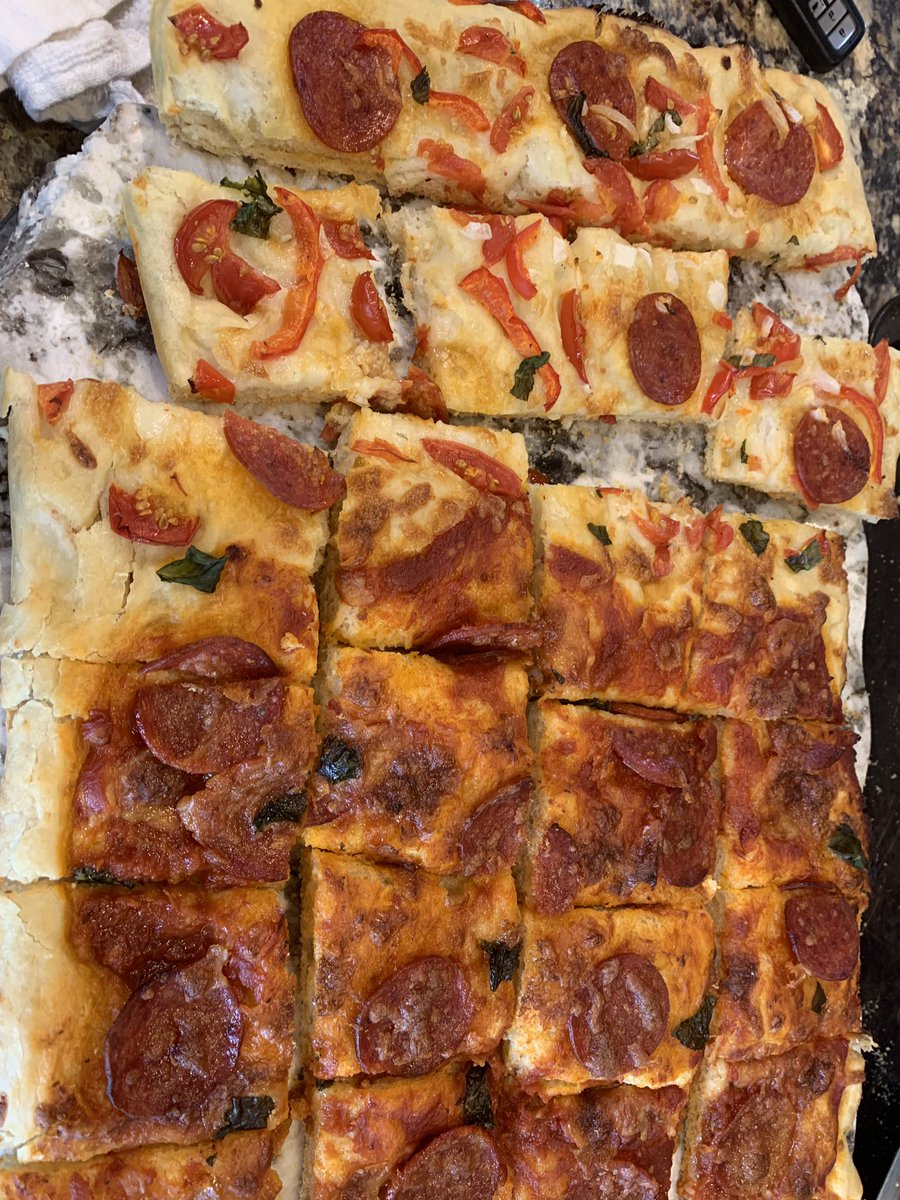 ann_whitley's tweet photo. Cheat day! #Football #Baseball #Fall #PizzaPizza #PepperoniBread #StuffingMyFace https://t.co/YPTlf7NeGa