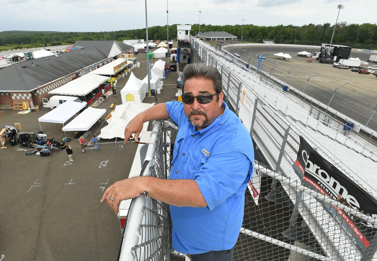 GoErie's tweet image. Roar on the Shore director Pontillo dies in Florida dlvr.it/RCjT5p