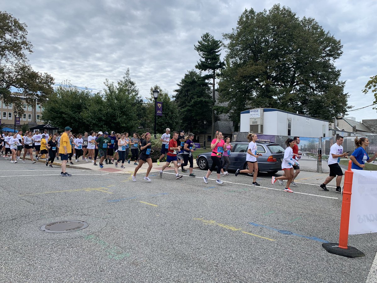 WCU_AT's tweet photo. Great day supporting mental health awareness within the athletic community! #MentalHealthMatters #wcu #therapydogs #ramsletswalk5k #ramsletstalk @WCU_AT @WCUAthletics @ramsletstalk https://t.co/m7BwehxBEE