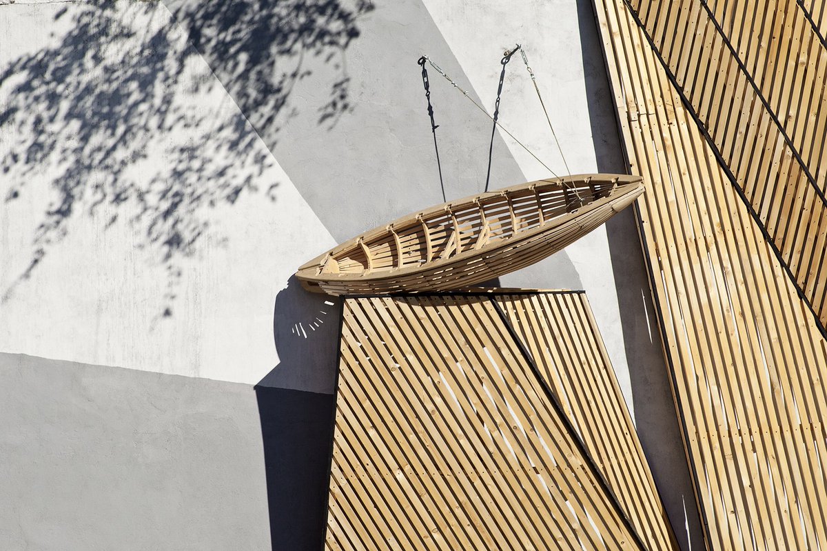 laud8's tweet image. Hardwood installation by Concrete Jungle • #laud8 #landscape #architecture #urban #design #wood #installation #art #russia