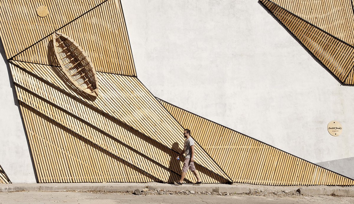 laud8's tweet image. Hardwood installation by Concrete Jungle • #laud8 #landscape #architecture #urban #design #wood #installation #art #russia