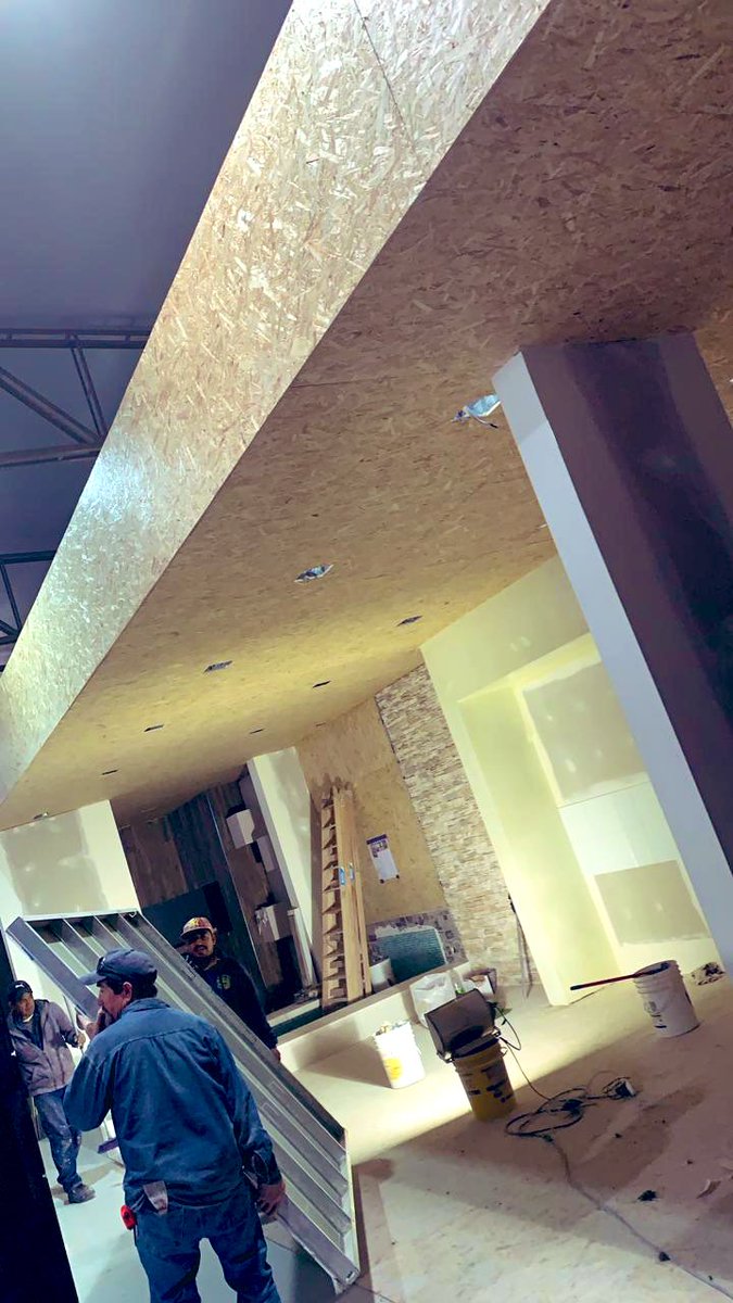 MametPablo's tweet photo. Estamos a full 💪🏼💪🏼 en #Mundo🆚 con las nuevas ambientaciones de #VSDeco
#CONSTRUYENDOTUFUTURO https://t.co/13xVinYeQp