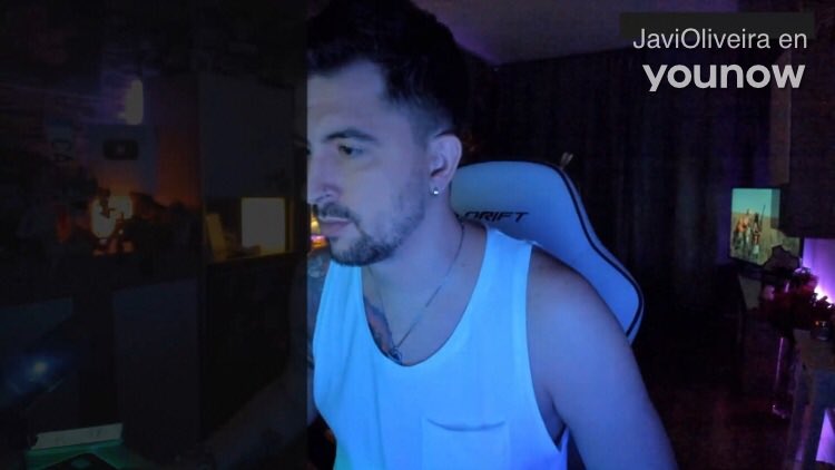teLbaL's tweet photo. 🔴 LIVE @javioliveira8 on #YouNow https://t.co/u6EPny4ORi