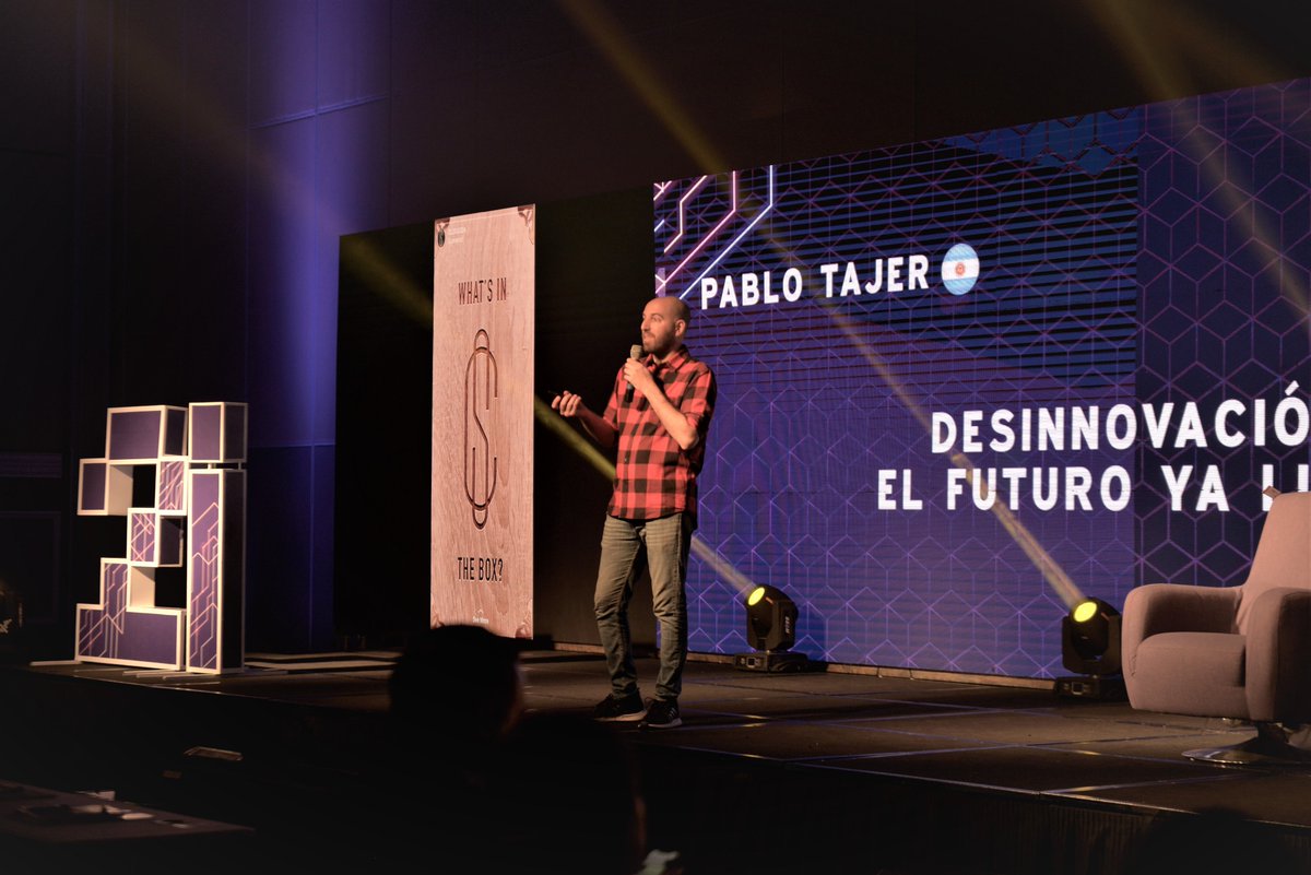 Pablo Tajer en su conferencia nos habla sobre la "Desinnovación, el futuro ya llegó" para las campañas digitales. 📲 #2i5años